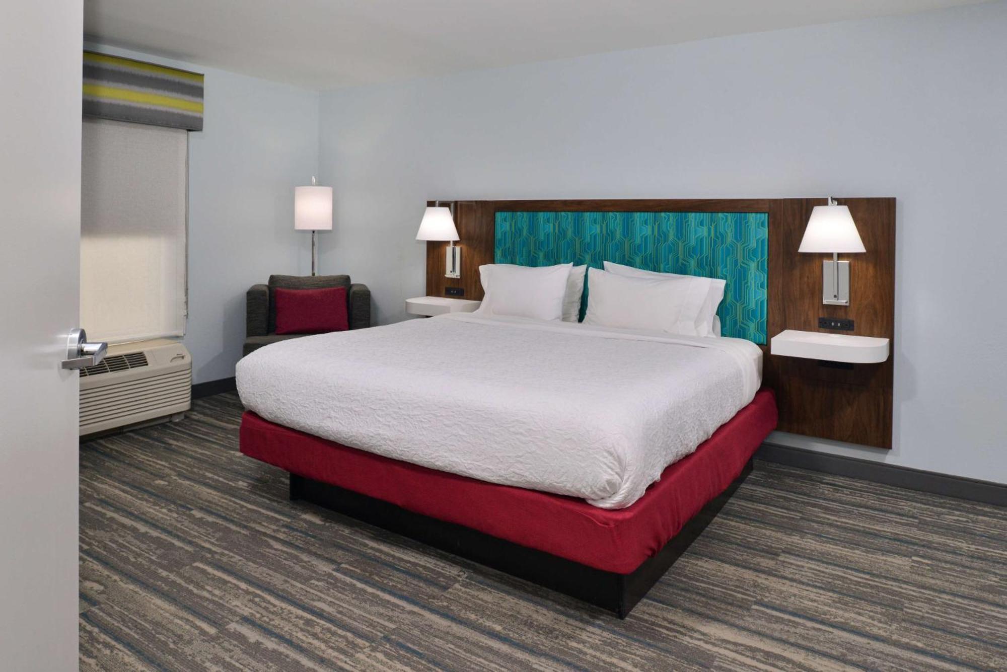 Hampton Inn By Hilton Panama City Beach Upper Grand Lagoon Exterior foto