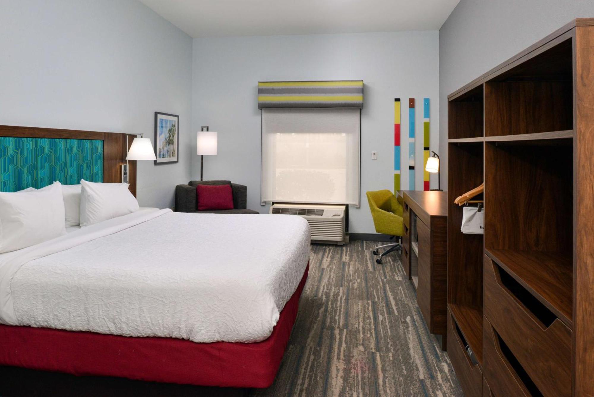 Hampton Inn By Hilton Panama City Beach Upper Grand Lagoon Exterior foto